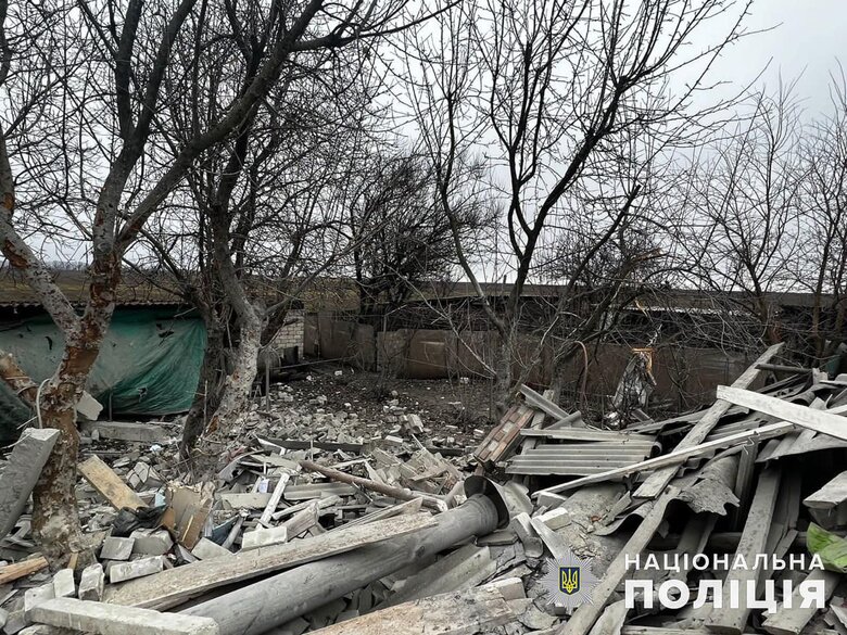 Последствия вражеских обстрелов Донецкой области 06