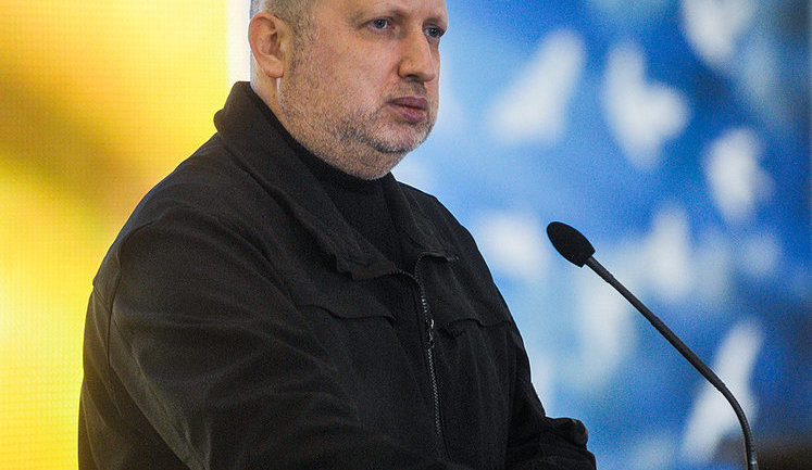 Продовжую займатися питаннями безпеки та оборони нашої держави, - Турчинов