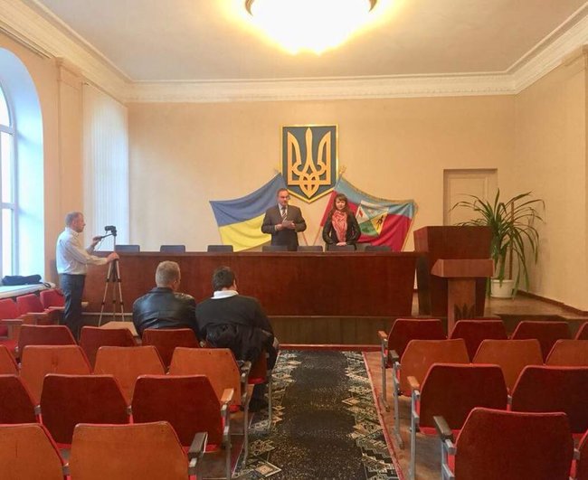 На сесію міськради Глухова прийшли лише два депутати. Мер Терещенко подає у відставку 01