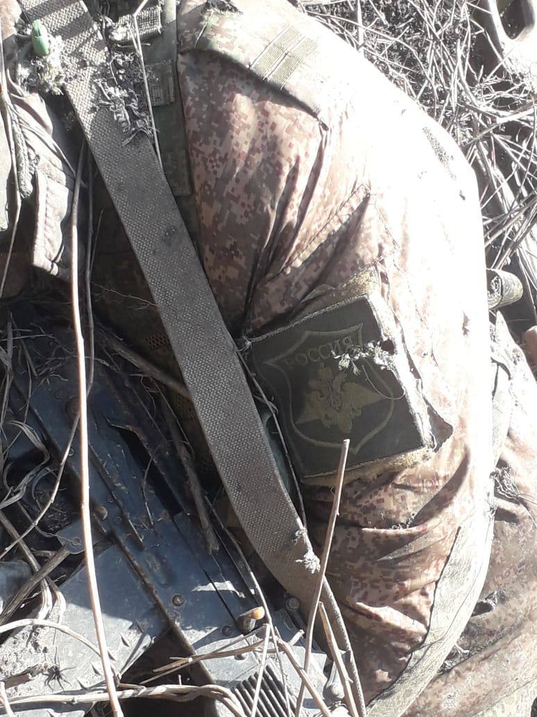 Трупы российских солдат без признаков насильственной смерти обнаружены на Харьковщине 06