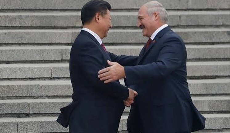 Лукашенко просил у Си Цзиньпина помощи для России, – Безсмертный