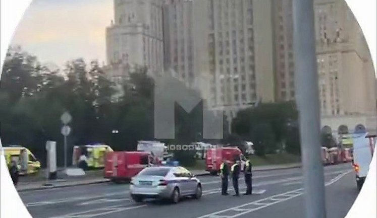 Потужний вибух пролунав у ресторані в центрі Москви: є загиблі та поранені. ЗМІ пишуть, що в закладі святкував день народження генерал. ВIДЕО