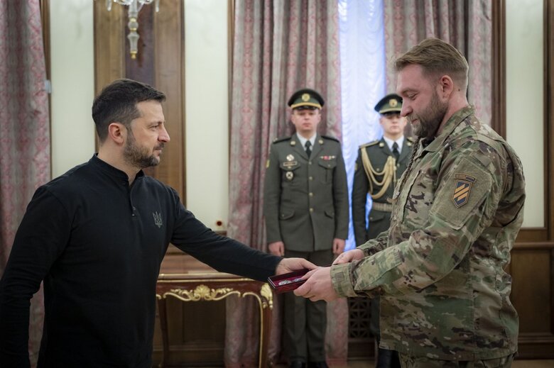 Zelenskyy congratulates soldiers on the Day of Missile Troops and Artillery