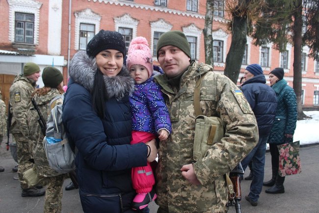 Воины отдельного полка связи и радиотехнического обеспечения вернулись из зоны ООС на ротацию в Винницу 03