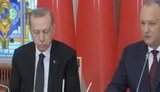 Президент Туреччини Ердоган задрімав під час спільної прес-конференції з президентом Молдови Додоном. ВIДЕО