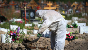 Росія знову б'є рекорди за добовою смертністю від COVID-19: померли 820 пацієнтів. Лідери - Москва і Пітер