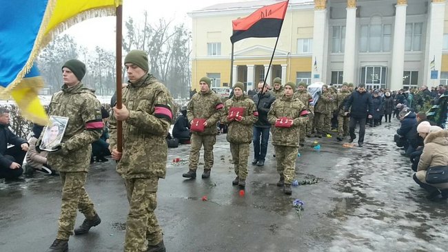С воином 93-й ОМБр Сергеем Рацуном, погибшим в зоне ООС 5 января, простились на Хмельнитчине 03