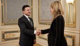 Зеленський обговорив із главою МЗС Канади Жолі безпекові виклики навколо України