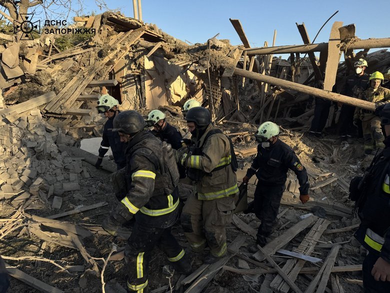 Russian strike on Zaporizhzhia on 22 September. Rescue operations completed