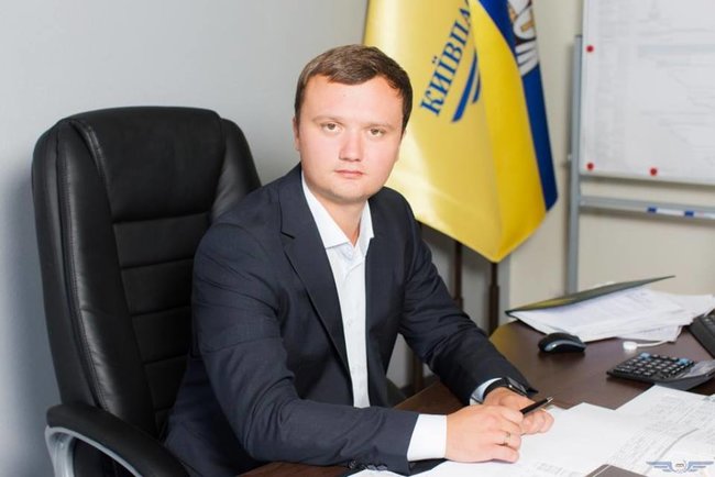 Гендиректор Київпастрансу Левченко, маючи офіційну зарплату 16 тис. грн, в 2016 році купив BMW за 1,15 млн грн, квартиру за 1,8 млн грн, а його дружина - за 3,1 млн грн 01