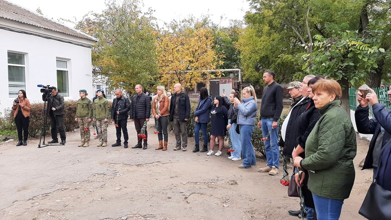 Меморіальні дошки двом полеглим воїнам 36-ї ОБрМП відкрили в Миколаєві 03