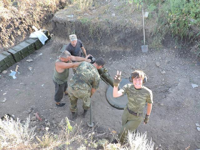 Помічник командира батальйону з артилерії Олена, позивний Київ: Ми стріляємо, поки не влучимо. Якщо це бліндаж – будемо знімати фугасами накат за накатом, поки не розберемо повністю 09 Помічник командира батальйону з артилерії Олена, позивний Київ: Ми стріляємо, поки не влучимо. Якщо це бліндаж – будемо знімати фугасами накат за накатом, поки не розберемо повністю 09
