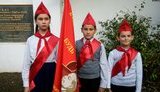 "Самая лучшая организация", - в оккупированном Севастополе детей принимали в комсомол. ФОТО