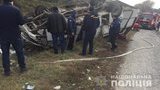 Заклинило колесо: в Хмельницькій області перекинувся рейсовий автобус, постраждали 8 осіб, - поліція. ФОТОрепортаж