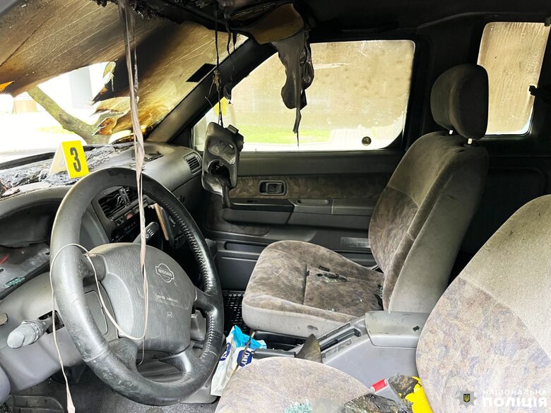Підпал авто у Рівному: затримали зловмисника