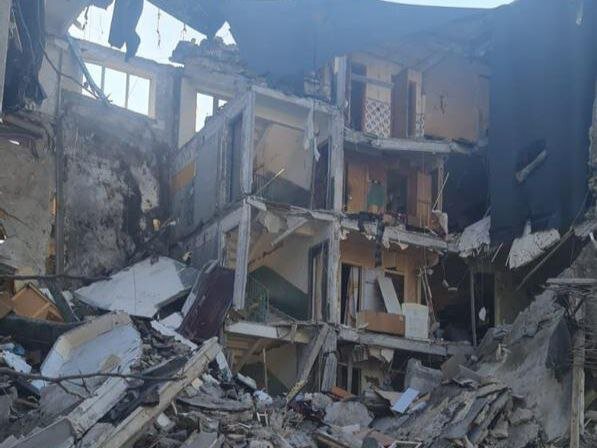 Рашисти вдарили по Мирнограду і Лиману на Донеччині