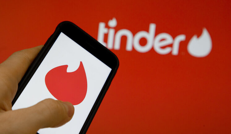 Сервіс знайомств Tinder припинив працювати в Росії