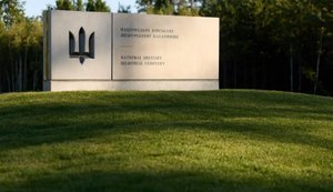 Чи викопуватимуть останки воїнів з меморіального кладовища? Що буде після рішення Верховного Суду?