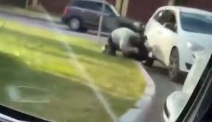 Two Russians come to blows over place in queue at petrol station: "Bloody hell, look what he’s doing". VIDEO