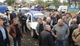 Водії на Рівненщині подали 130 заяв у поліцію на шляховиків: асфальт можна відірвати руками. ВІДЕО+ФОТОрепортаж