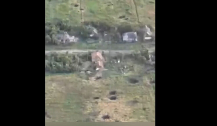 Soldiers of Ukrainian Volunteer Army need batteries for FPV drones and repeater. VIDEO