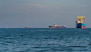 Біля Новоросійська та Туапсе атакували 5 зерновозі