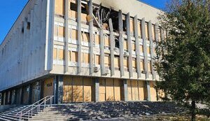 Зруйнована бібліотека в Херсоні