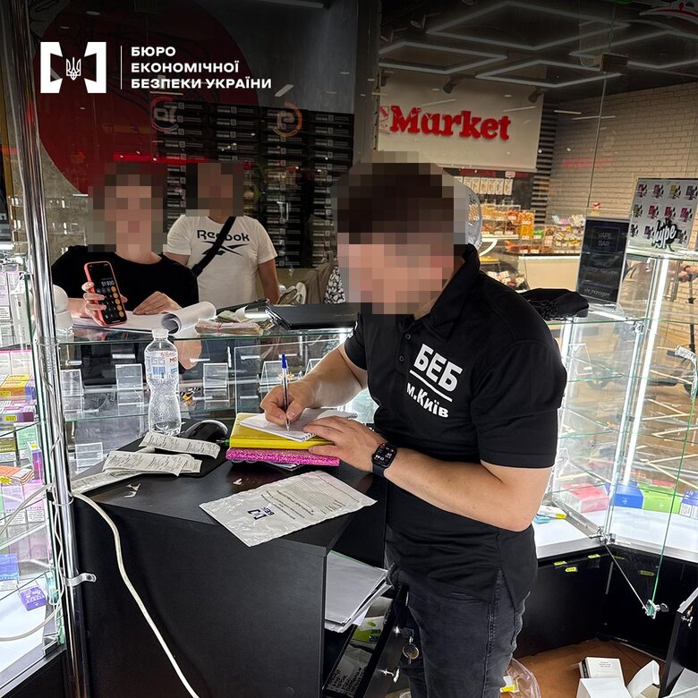БЕБ закрило 11 точок з нелегальними електронками після скарг журналістів