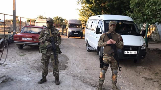 Four Crimean Tatars detained in Russian-occupied Crimea 05