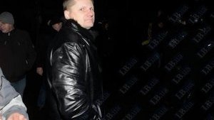 Активисты установили личность командующего "Беркутом" под Святошинским РОВД. ФОТОрепортаж