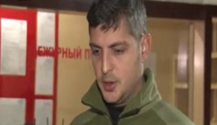 "Кожне місто, яке ми захопимо до Києва, я буду рівняти із землею", - бойовик Гіві обіцяє вбити "мільйон ворогів" за "одного Арсенія". ВIДЕО