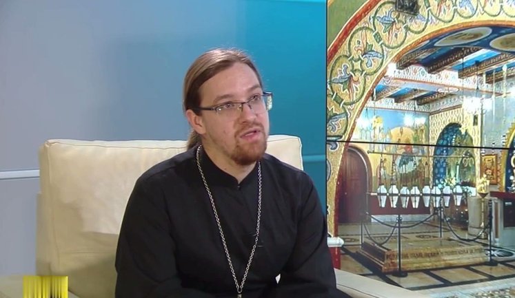Священник РПЦ заявил, что возможность получать знания из интернета, а не от церкви является "опасностью" для россиян. ВИДЕО