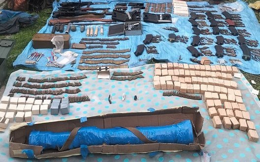 Зберігав удома вогнепальну зброю, боєприпаси та понад 6 тис. набоїв: на Чернігівщині затримано військового у СЗЧ, - Нацполіція. ФОТОрепортаж