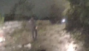 Работа патрульных полицейских в момент ударов баллистикой по Киеву. ВИДЕО