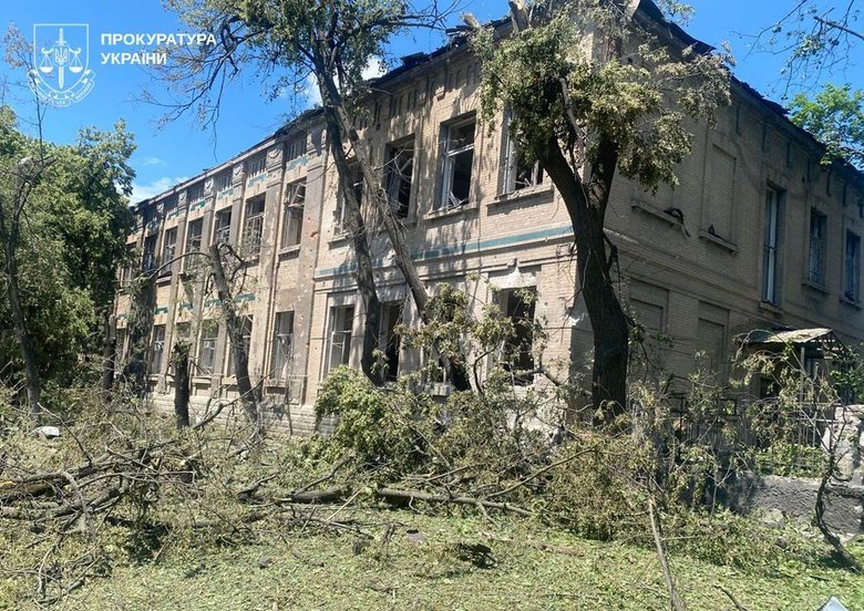 Наслідки обстрілу Слов'янська: масштабні руйнування житлових будинків