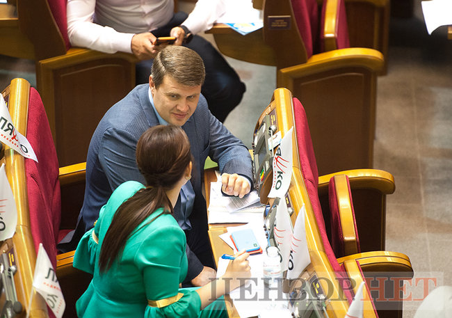 Эмоциональное совещание БПП, объятия Биловола и Безбаха и спор Таруты о богатых и бедных странах, - рабочий день в Раде 12 июля 22