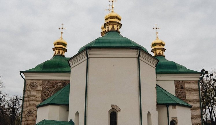 У Лаврі після російської атаки відновив роботу один із найдавніших храмів Києва. ФОТОрепортаж