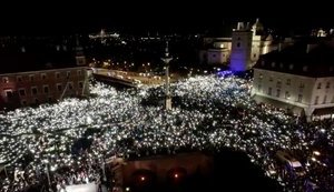 "Ми залишаємося в ЄС": У Польщі відбулися мітинги проти потенційного виходу країни з Євросоюзу. ВІДЕО+ФОТОрепортаж