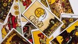 Росіяни витратили на екстрасенсів і тарологів суму, що вдвічі перевищує бюджет Санкт-Петербурга