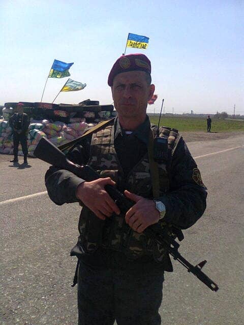 Донька ветерана Миколи Микитенка, що вчинив акт самоспалення на Майдані: Рішення розводити війська батько сприйняв болісно. Під лінію потрапляла і Світлодарська дуга, де загинув мій чоловік 05