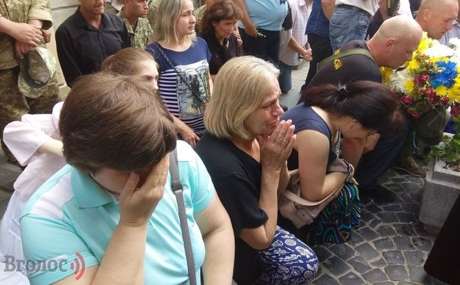 С погибшим воином 24-й ОМБр Юрием Довганыком простились во Львове 14