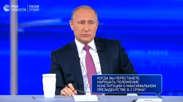 Когда вы уйдете в отставку?: Путин во время прямой линии не захотел отвечать на неудобные вопросы 03
