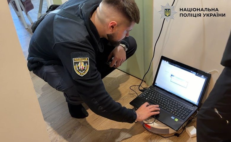 У Києві через фіктивне волонтерство легалізували понад 100 іноземців