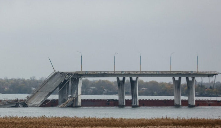 Russians are trying to take control of Antonivskyi bridge near Kherson - Southern Defense Forces