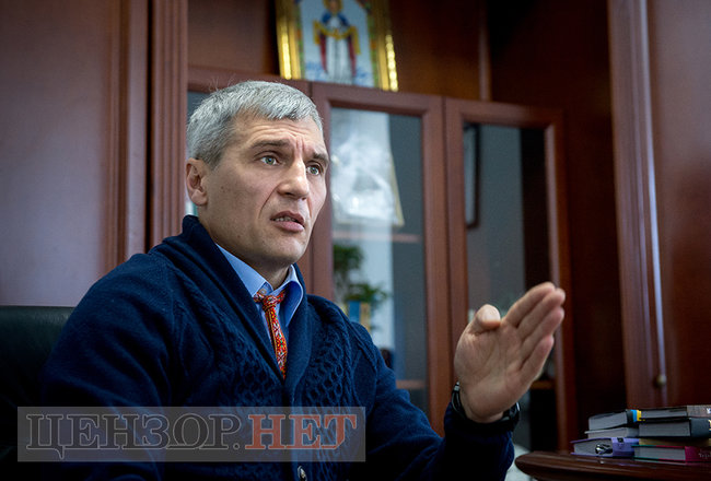 Руслан Кошулинський: Один з першочергових указів від президента Кошулинського - Указ про спадковість держави Україна. Не Радянський Союз, а УНР 02
