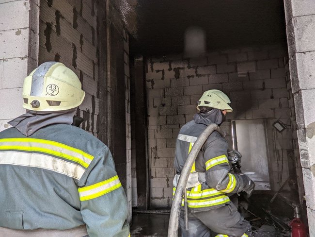 Ликвидирован пожар в новостройке в Деснянском районе Киева, - ГСЧС 02 Ликвидирован пожар в новостройке в Деснянском районе Киева, - ГСЧС 02