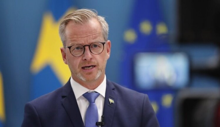 Міжнародна спільнота має бути дуже обережною з тиском на Україну: не можна ззовні радити Києву, якою має бути мирна угода, - міністр фінансів Швеції Дамберг