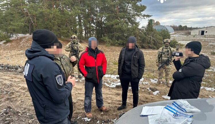 На Рівненщині правоохоронець зі спільником за $8 тис. організували схему переправлення ухилянтів до Білорусі, - ДБР. ФОТОрепортаж