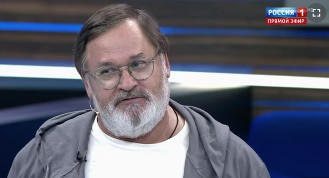 Медведчук набрав у свій новий проєкт в РФ обвинувачених у держзраді пропагандистів, яким вдалось втекти з України, – ЗМІ 01