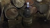 Кустарне виробництво фальсифікованого вина ліквідували на Миколаївщині. ФОТОрепортаж